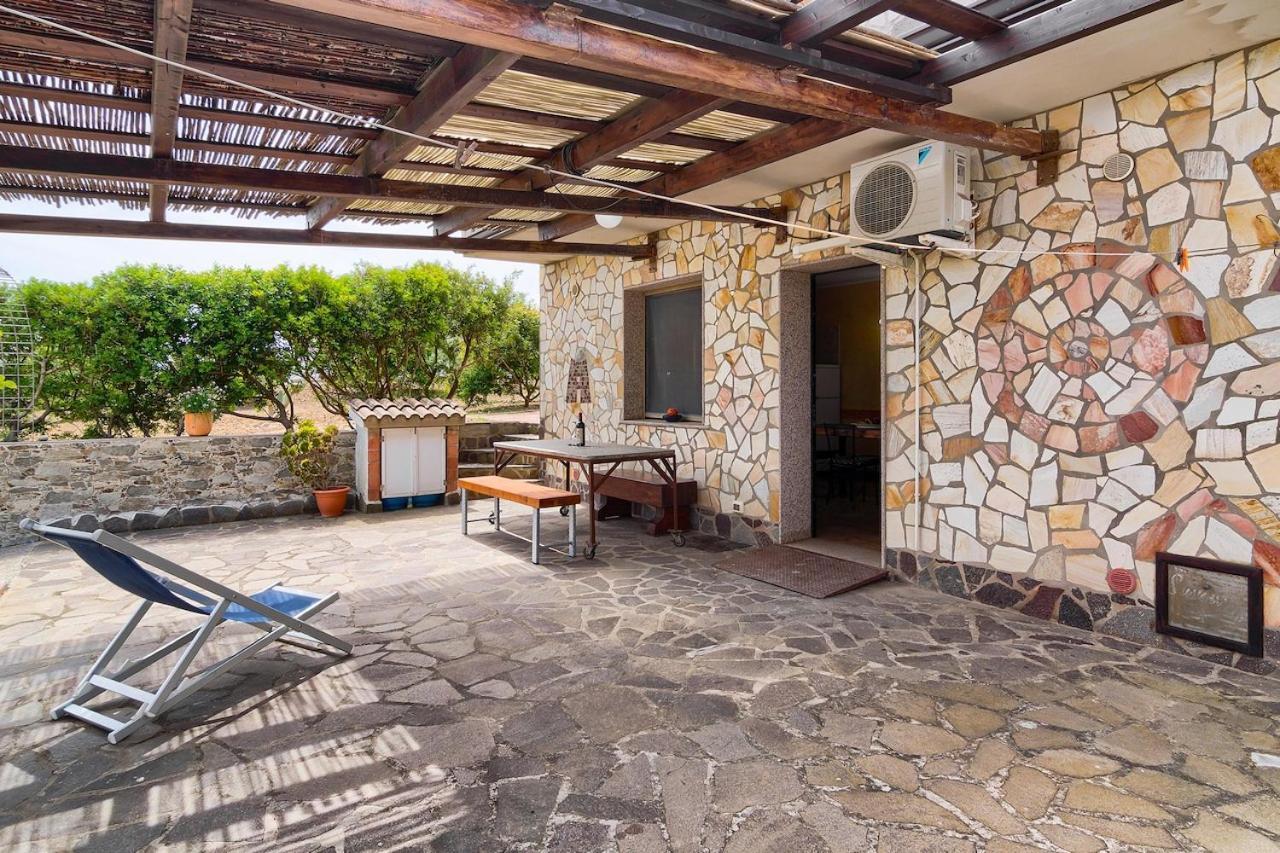 Apartment Nuraghe, Barrierefrei, Auf Olivenhain Gonnesa Exterior photo